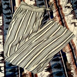 Old navy women’s linen pants